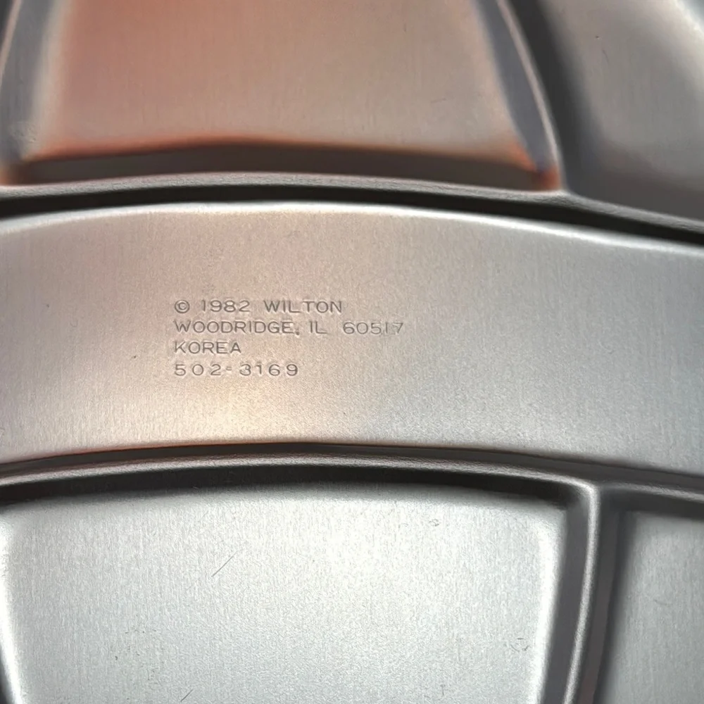 Vintage Wilton Hot Air Balloon Cake Pan 1982